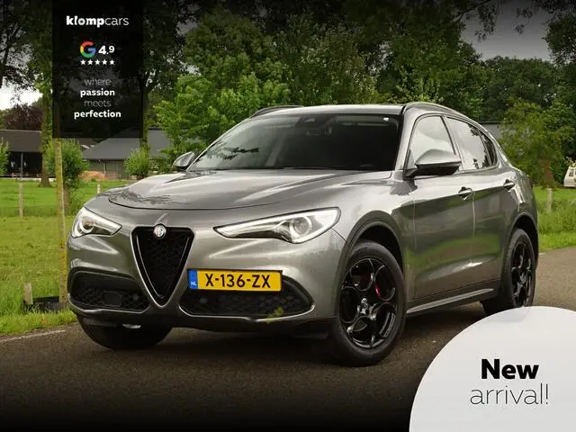 Photo 1 : Alfa Romeo Stelvio 2018 Petrol