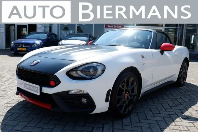 Photo 1 : Fiat 124 2018 Petrol