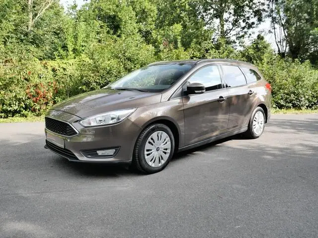 Photo 1 : Ford Focus 2018 Petrol