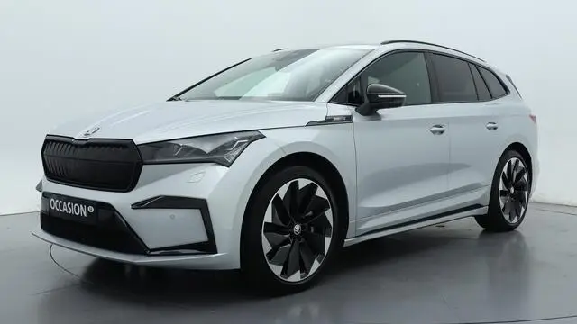 Photo 1 : Skoda Enyaq 2022 Électrique