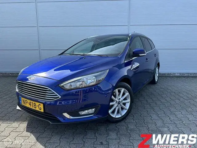 Photo 1 : Ford Focus 2016 Essence