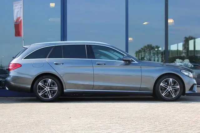 Photo 1 : Mercedes-benz Classe C 2019 Hybrid