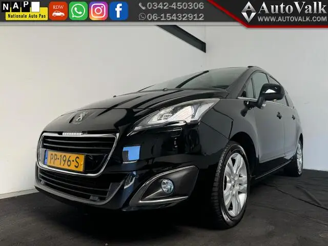 Photo 1 : Peugeot 5008 2016 Petrol