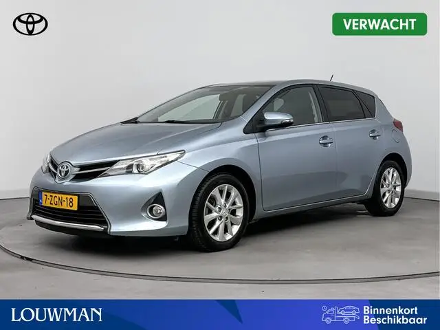 Photo 1 : Toyota Auris 2015 Hybride