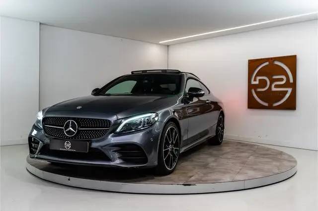 Photo 1 : Mercedes-benz Classe C 2019 Hybride