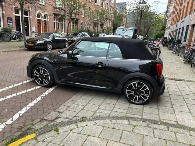 Photo 1 : Mini Cooper 2023 Petrol