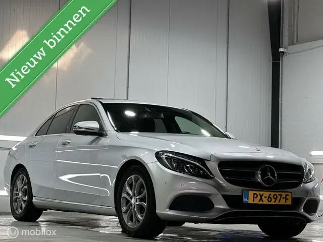 Photo 1 : Mercedes-benz Classe C 2016 Petrol