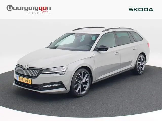 Photo 1 : Skoda Superb 2021 Hybride