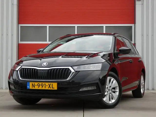 Photo 1 : Skoda Octavia 2022 Hybrid