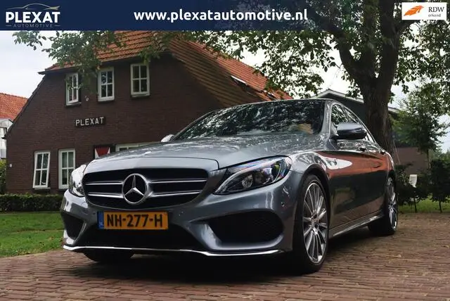 Photo 1 : Mercedes-benz Classe C 2017 Petrol