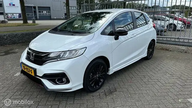 Photo 1 : Honda Jazz 2018 Petrol