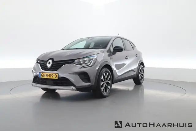 Photo 1 : Renault Captur 2023 Hybrid