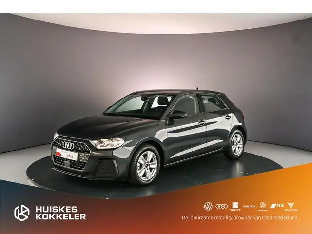 Photo 1 : Audi A1 2023 Essence