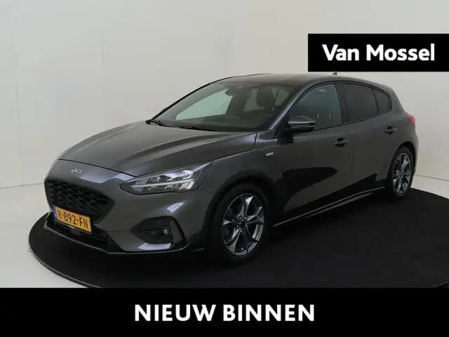 Photo 1 : Ford Focus 2021 Petrol