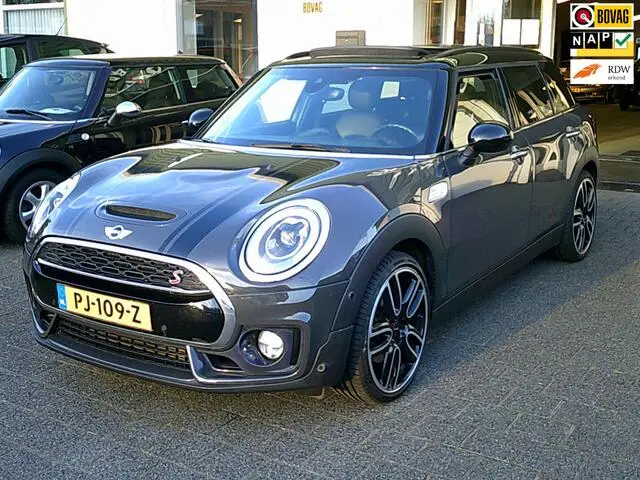 Photo 1 : Mini Cooper 2017 Petrol