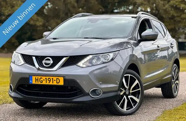 Photo 1 : Nissan Qashqai 2015 Petrol