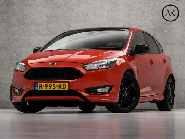 Photo 1 : Ford Focus 2018 Petrol