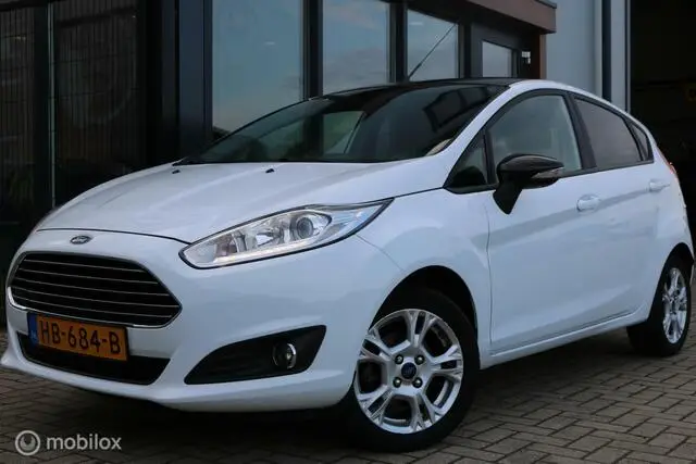 Photo 1 : Ford Fiesta 2015 Petrol