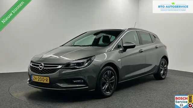 Photo 1 : Opel Astra 2019 Essence