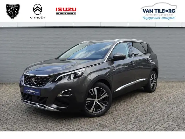 Photo 1 : Peugeot 5008 2017 Essence