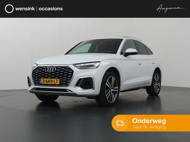 Photo 1 : Audi Q5 2022 Hybride