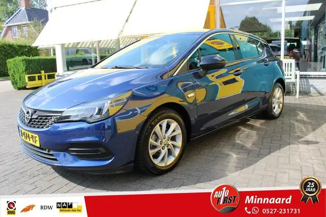 Photo 1 : Opel Astra 2021 Essence