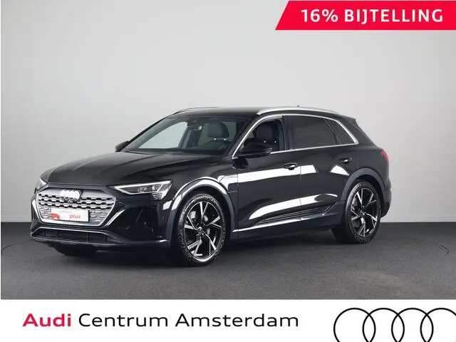 Photo 1 : Audi Q8 2023 Électrique