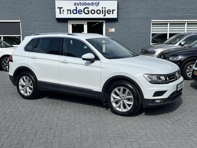 Photo 1 : Volkswagen Tiguan 2020 Petrol