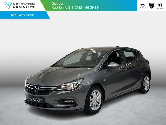 Photo 1 : Opel Astra 2018 Essence