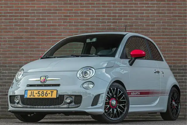 Photo 1 : Abarth 500 2015 Petrol