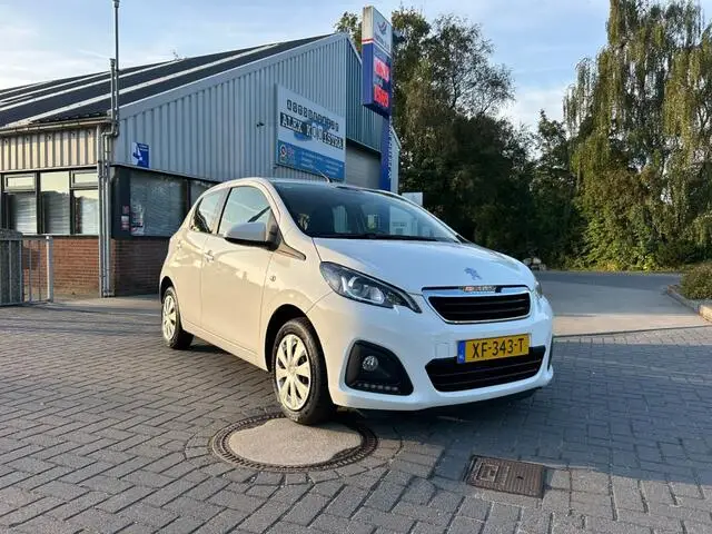 Photo 1 : Peugeot 108 2019 Essence