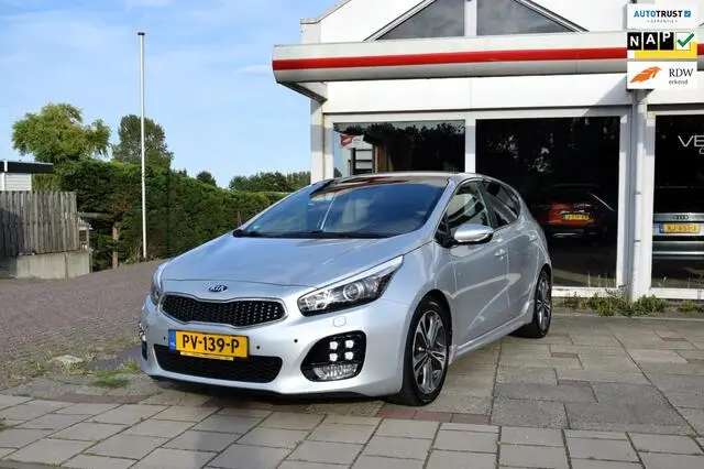 Photo 1 : Kia Ceed 2017 Essence