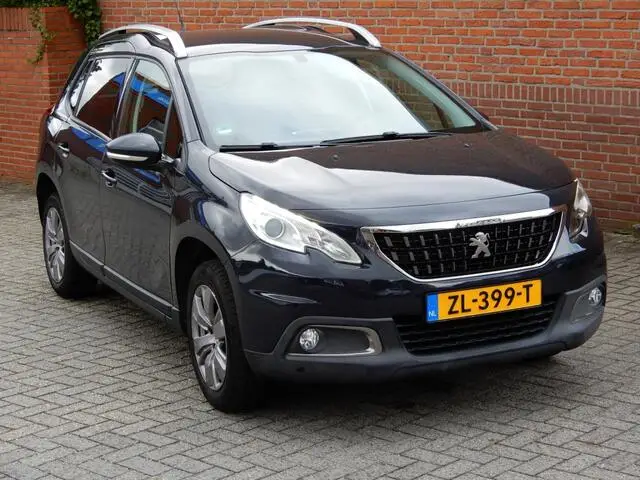 Photo 1 : Peugeot 2008 2017 Petrol