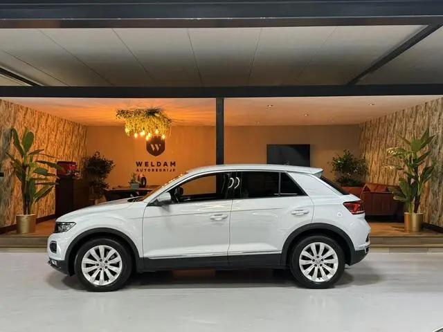 Photo 1 : Volkswagen T-roc 2018 Essence