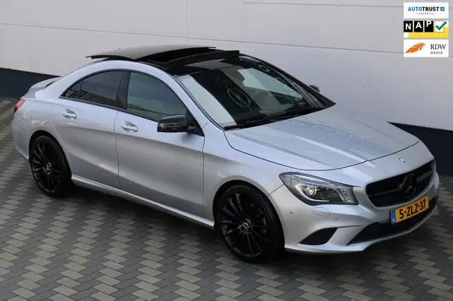 Photo 1 : Mercedes-benz Classe Cla 2015 Essence