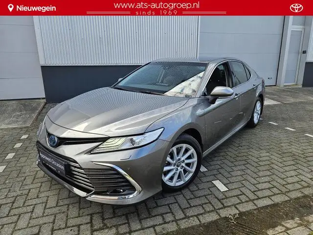 Photo 1 : Toyota Camry 2021 Hybride