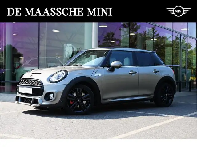 Photo 1 : Mini Cooper 2018 Petrol