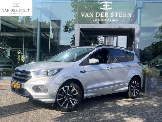 Photo 1 : Ford Kuga 2018 Petrol