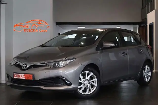 Photo 1 : Toyota Auris 2017 Petrol