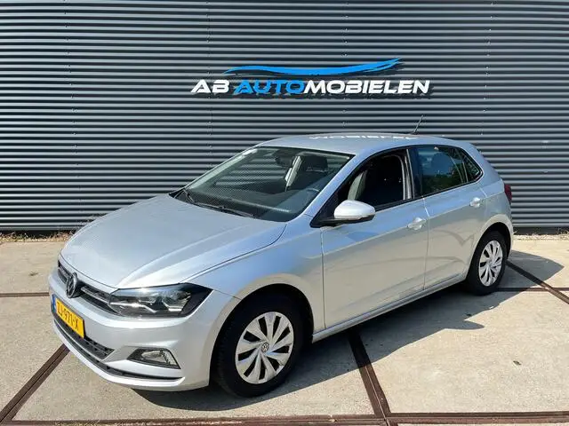 Photo 1 : Volkswagen Polo 2019 Essence