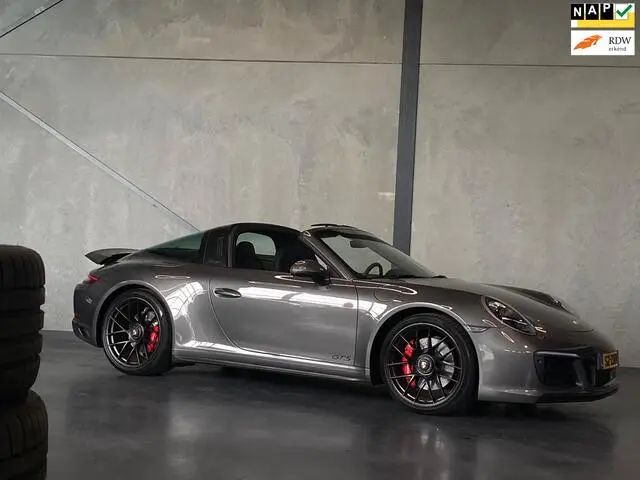 Photo 1 : Porsche 911 2018 Essence