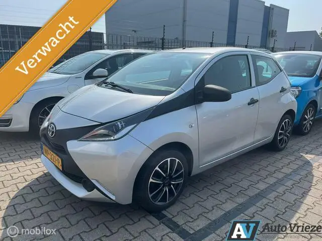 Photo 1 : Toyota Aygo 2017 Petrol