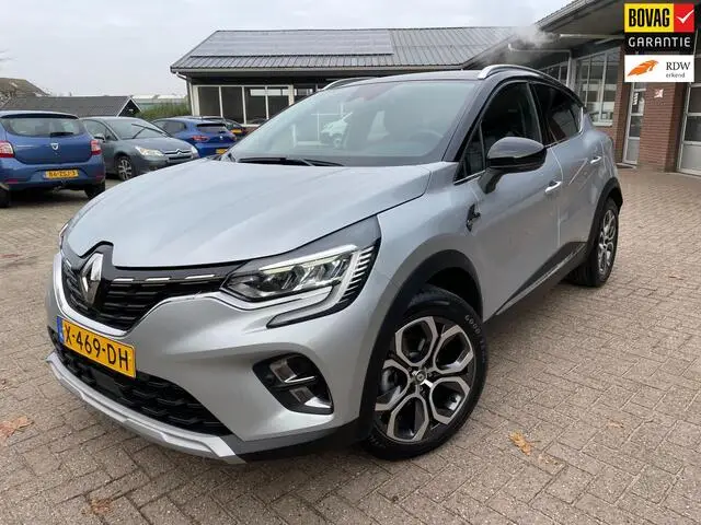 Photo 1 : Renault Captur 2021 Essence