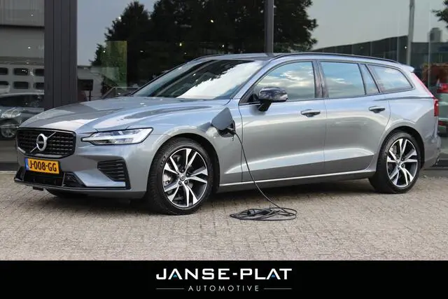 Photo 1 : Volvo V60 2020 Hybride