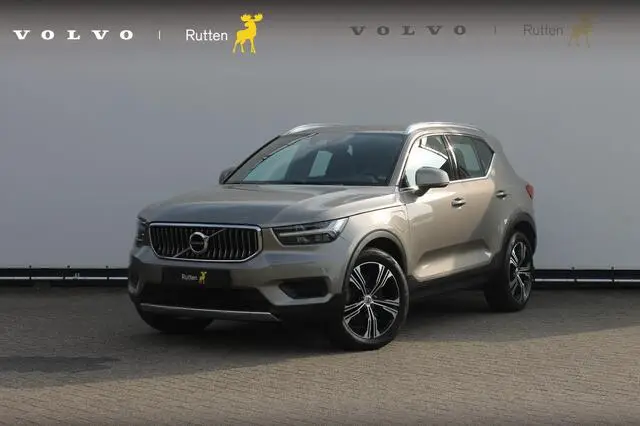 Photo 1 : Volvo Xc40 2022 Hybride