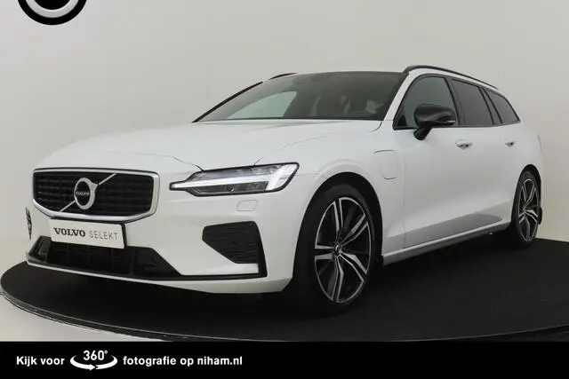 Photo 1 : Volvo V60 2020 Hybride