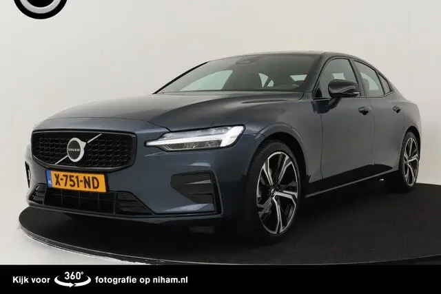 Photo 1 : Volvo S60 2024 Hybrid