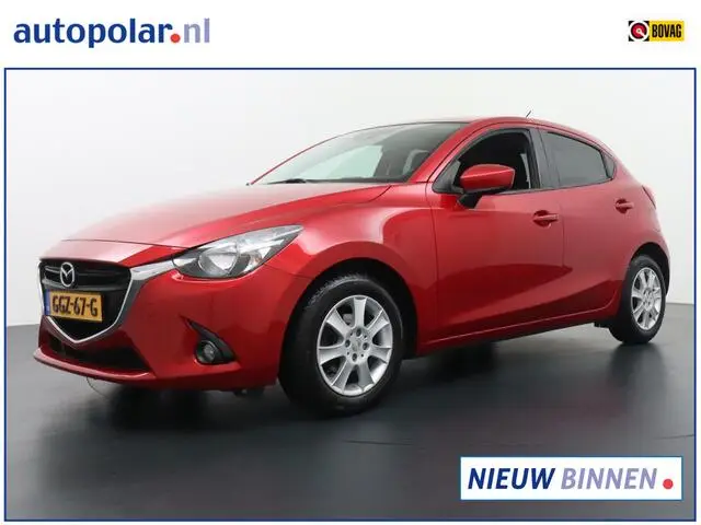 Photo 1 : Mazda 2 2016 Petrol