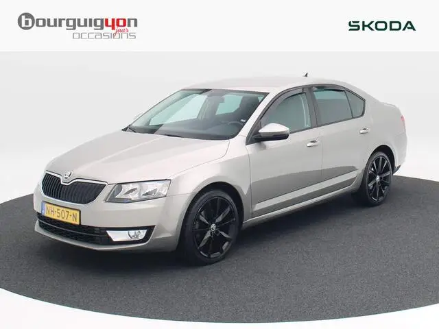 Photo 1 : Skoda Octavia 2017 Essence