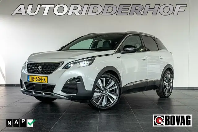 Photo 1 : Peugeot 3008 2018 Petrol